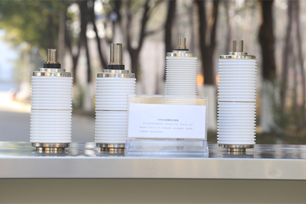 真空開(kāi)關(guān)管絕緣外殼采用玻璃材料，優(yōu)勢(shì)多多！